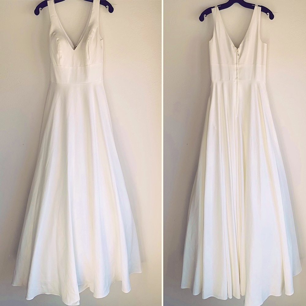 Mac Duggal White A-Line Gown With Pockets  Size 6 Sleeveless V-Neck Bridal Gown - Picture 5 of 12